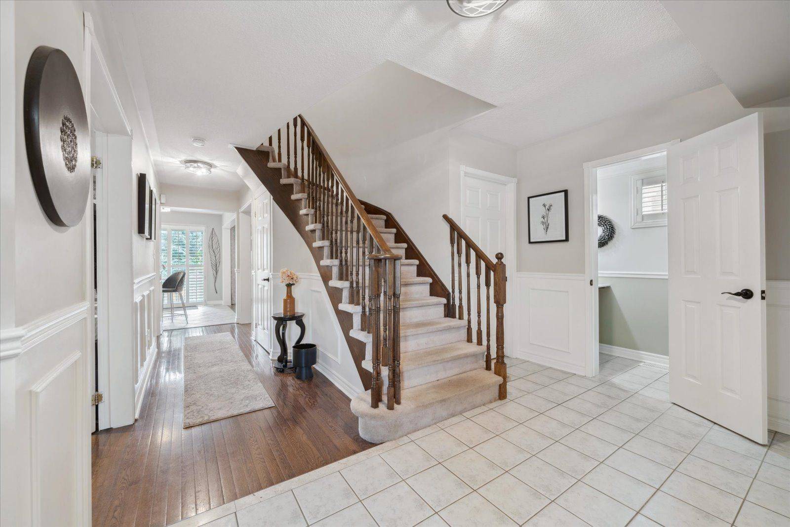 Whitby, ON L1R 2N5,11 Griffen PL