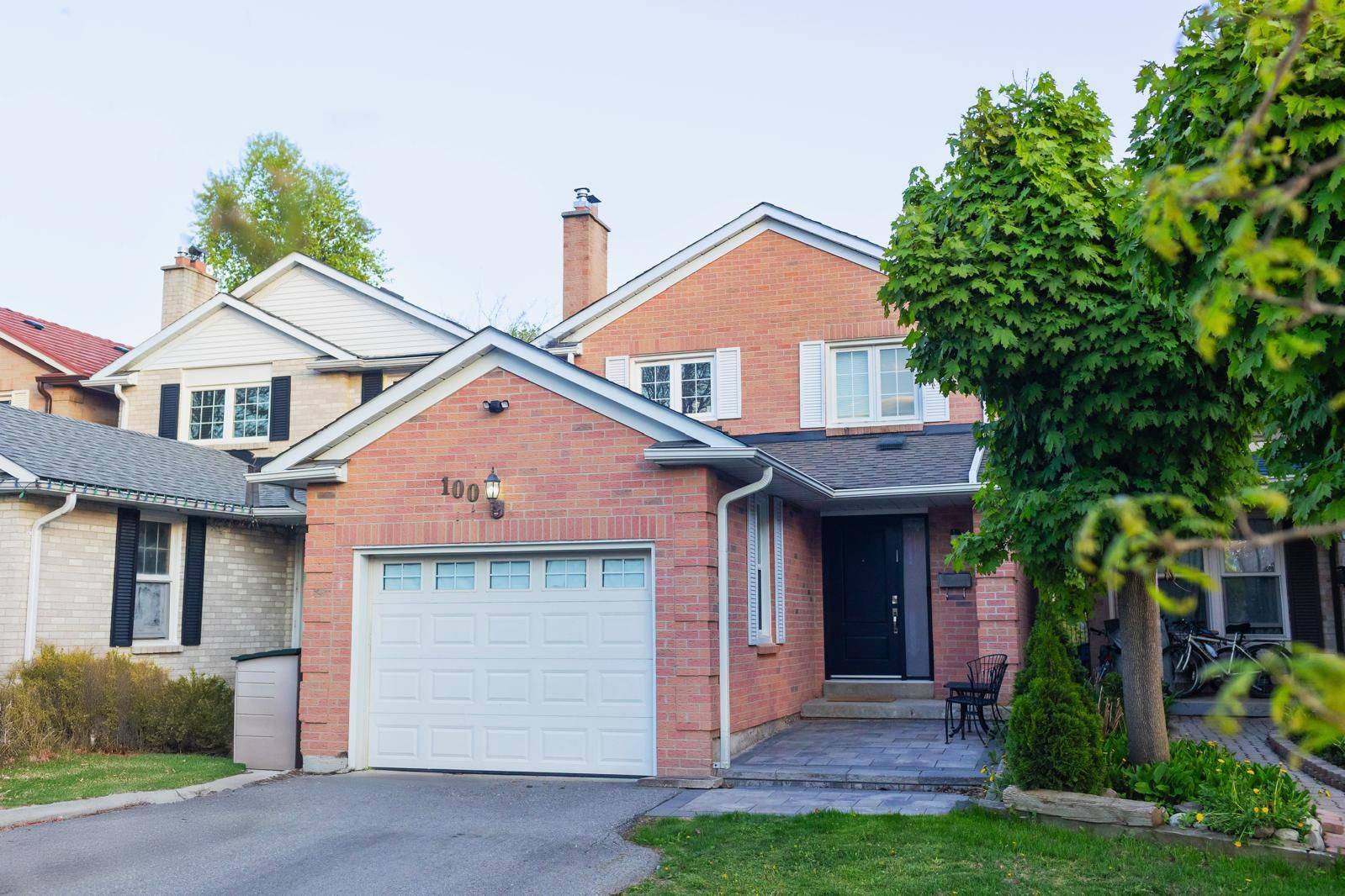100 Gilmore CRES, Vaughan, ON L4J 3A1