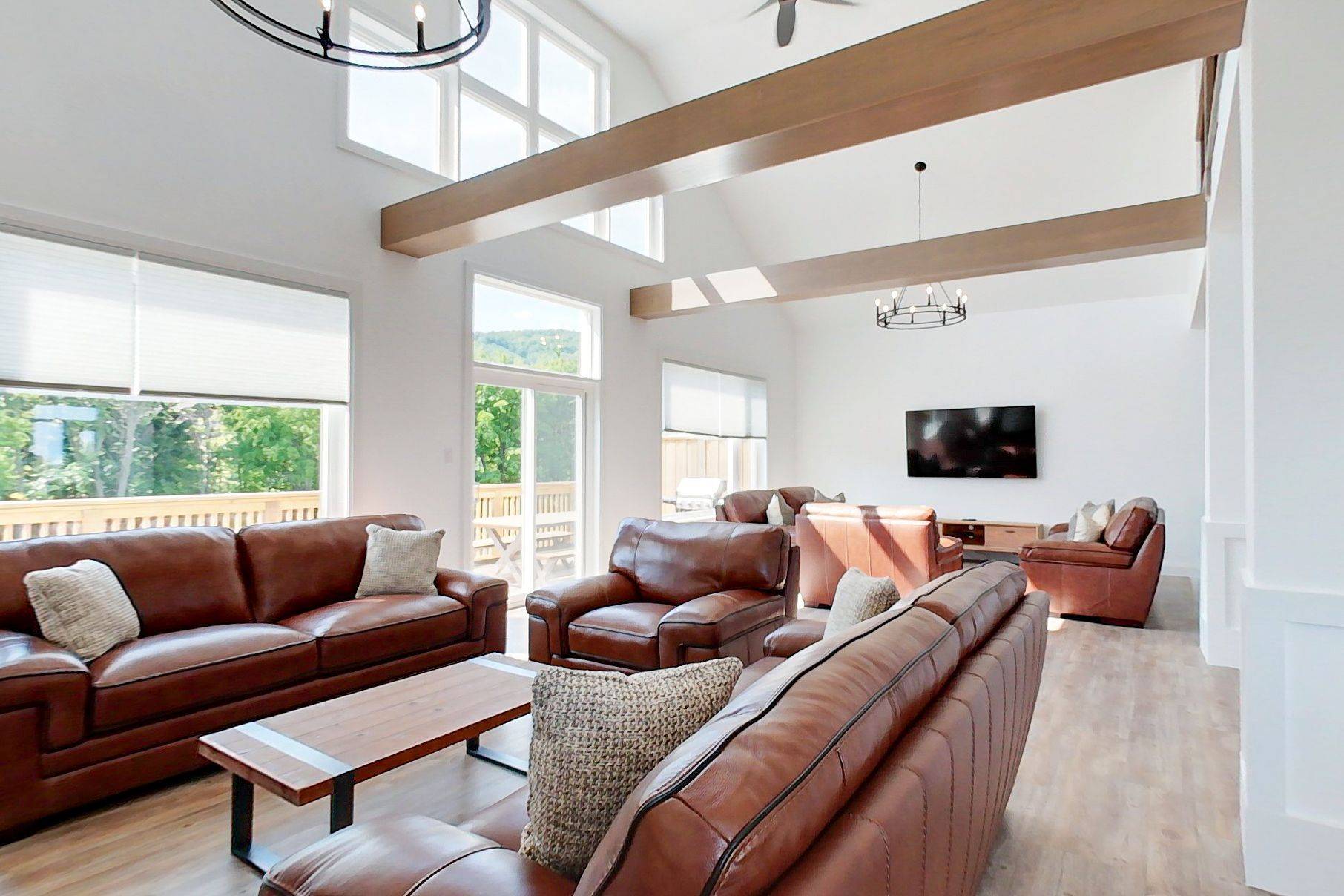 Blue Mountains, ON L9Y 0M1,130 Arlberg CRES