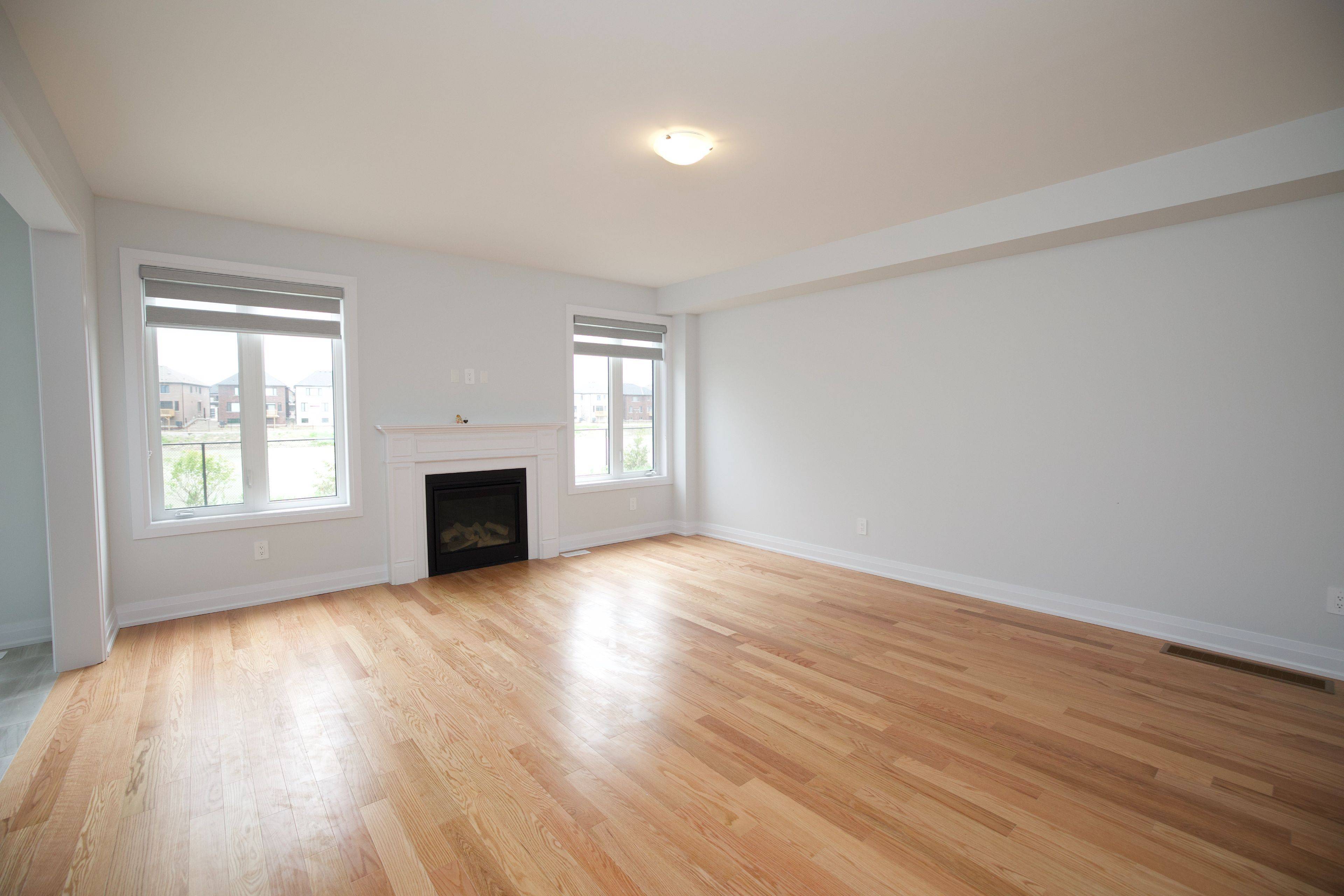 Kawartha Lakes, ON K9V 6K2,41 Walters ST #MAIN