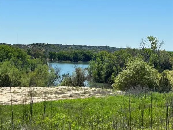 1153 Eagles Bluff Drive,  Weatherford,  TX 76087