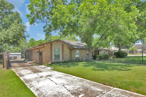 Benbrook, TX 76116,3800 Delmas Drive
