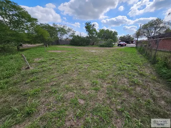 Brownsville, TX 78526,6885 LAGUNA MADRE DR.