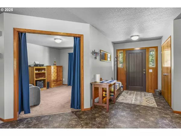 Castle Rock, WA 98611,175 ELWOOD RD