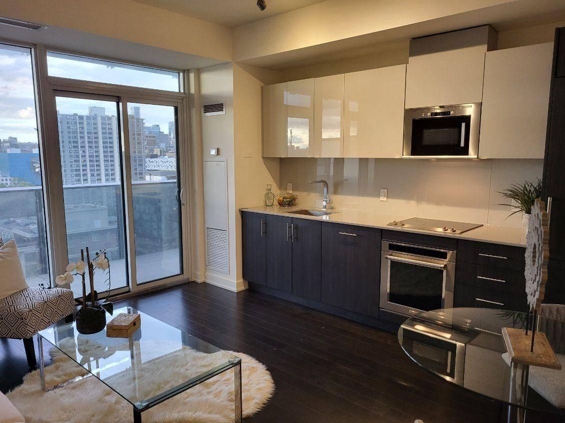 Toronto C01, ON M5V 0M4,330 Richmond ST #1808