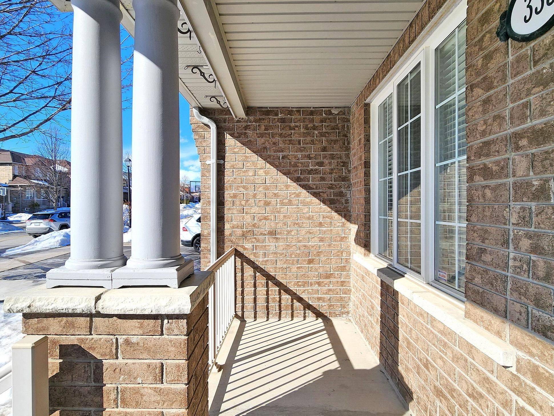 Newmarket, ON L3X 2R9,333 Flagstone WAY