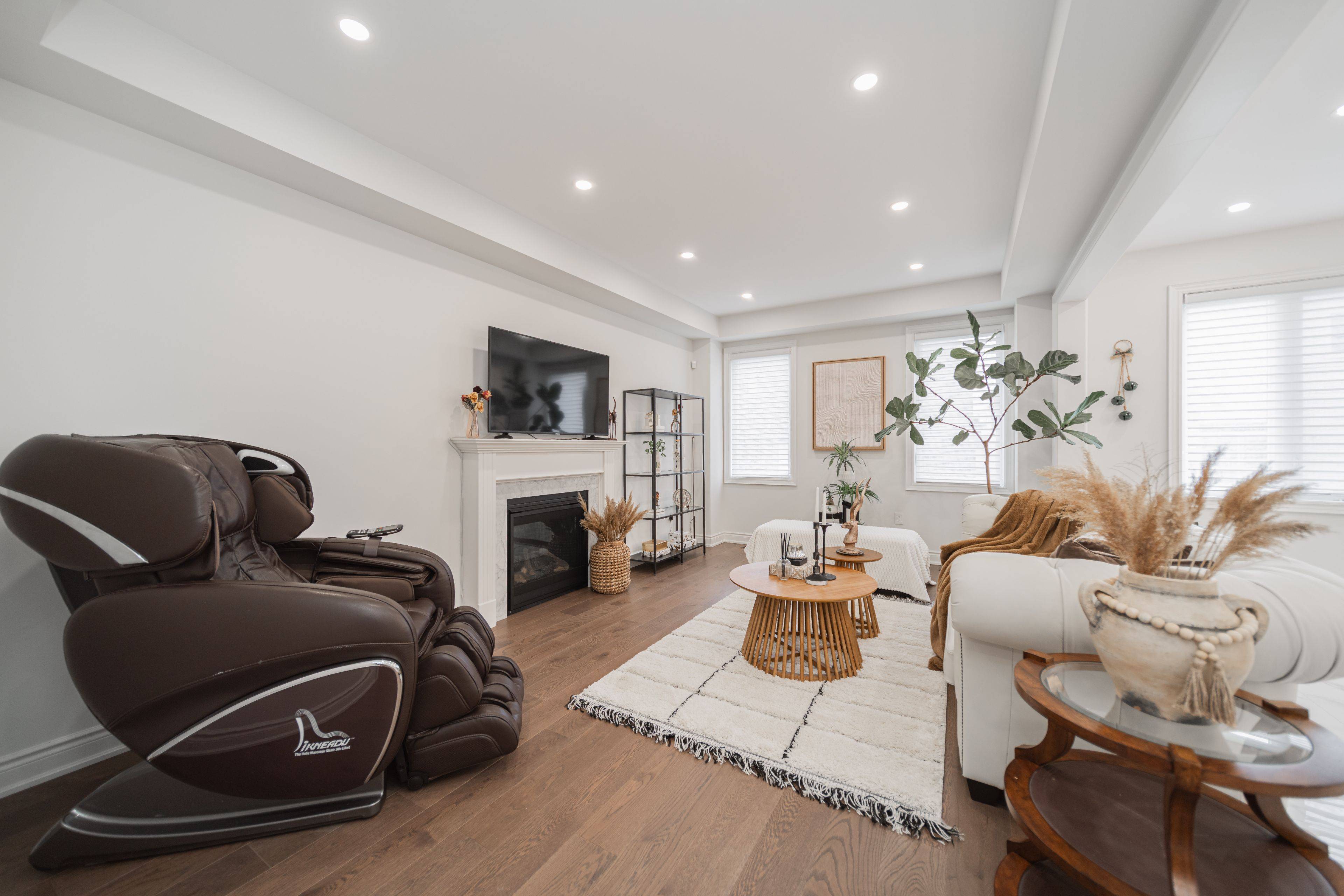 Richmond Hill, ON L4S 0M9,147 Prairie Rose DR