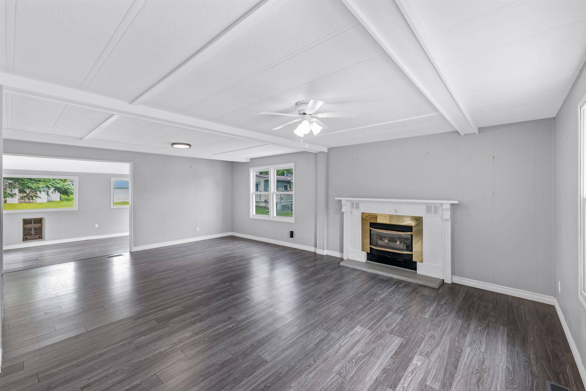 Innisfil, ON L9S 1P2,44 Linden LN