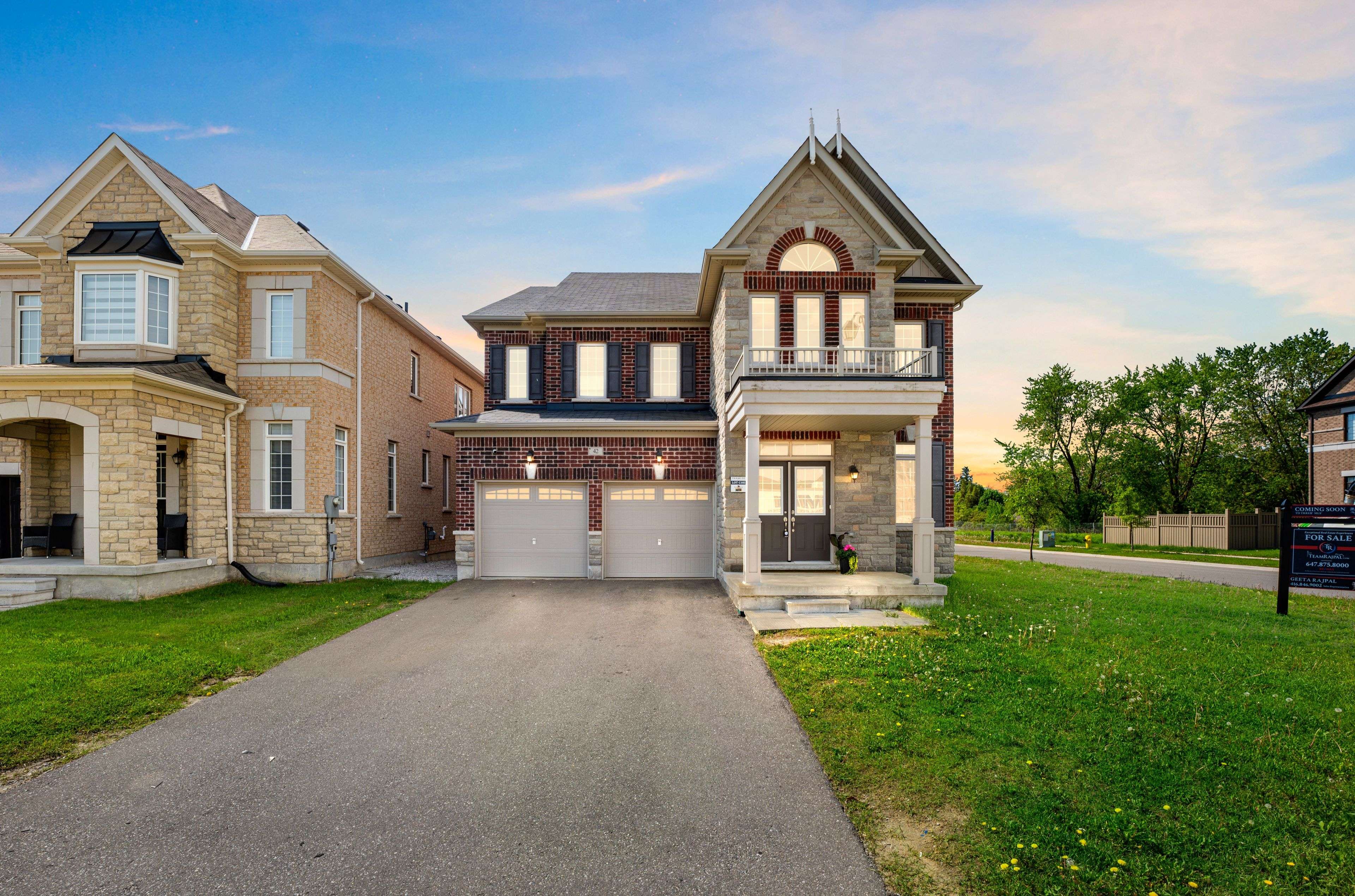 42 Boone CRES, Vaughan, ON L4H 4V1