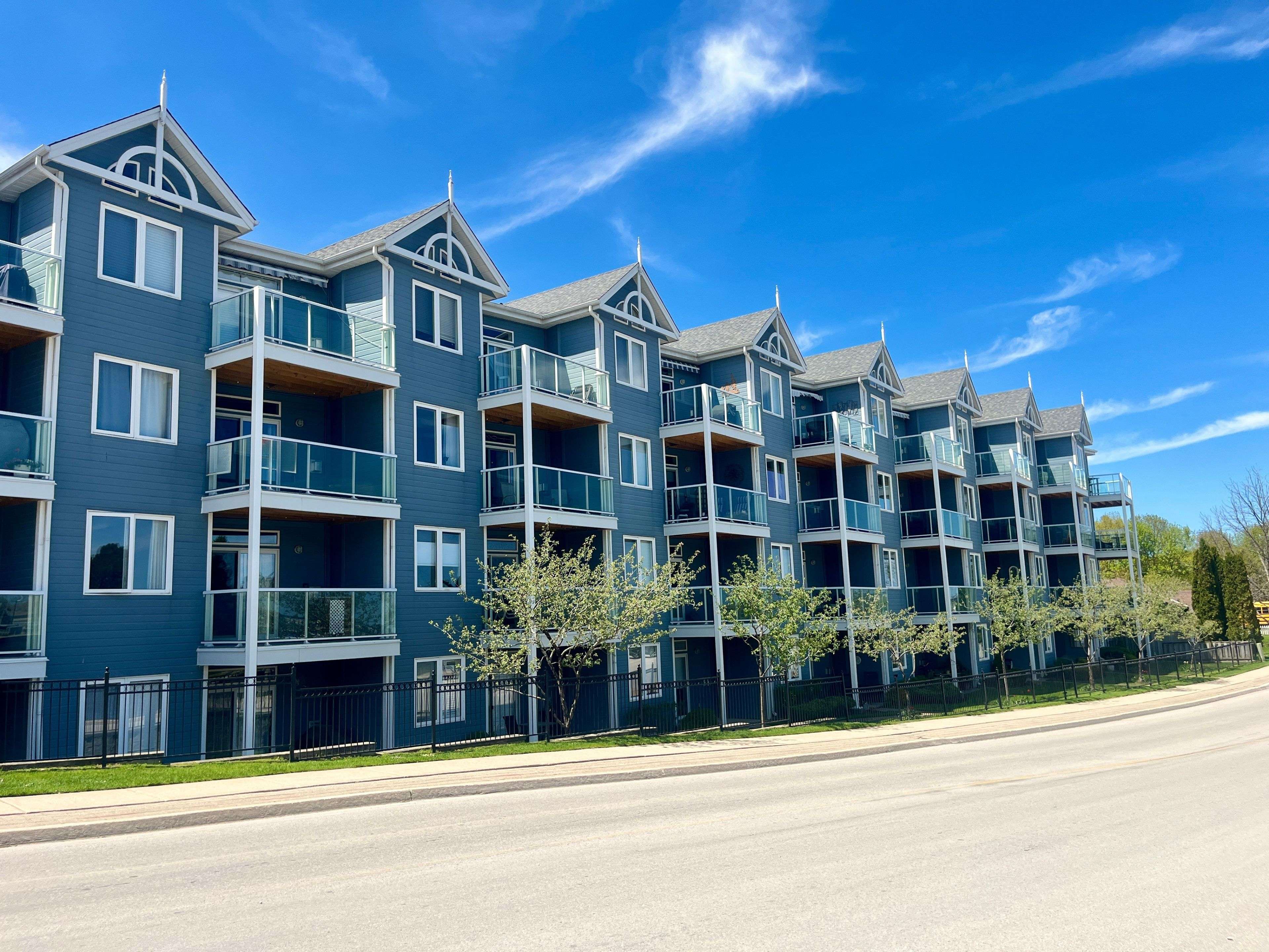 34 Bayfield ST #308, Meaford, ON N4L 1Y2