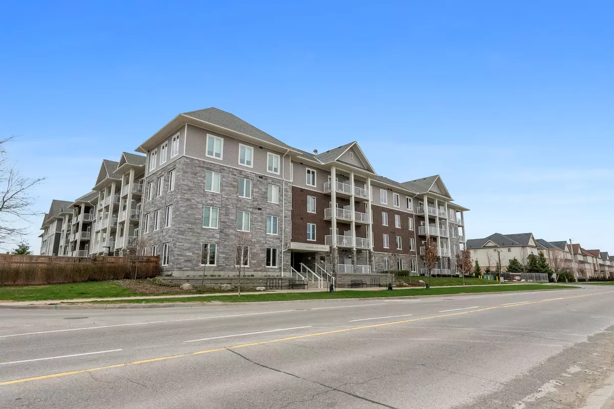 Clarington, ON L1C 0H3,290 Liberty ST N #305
