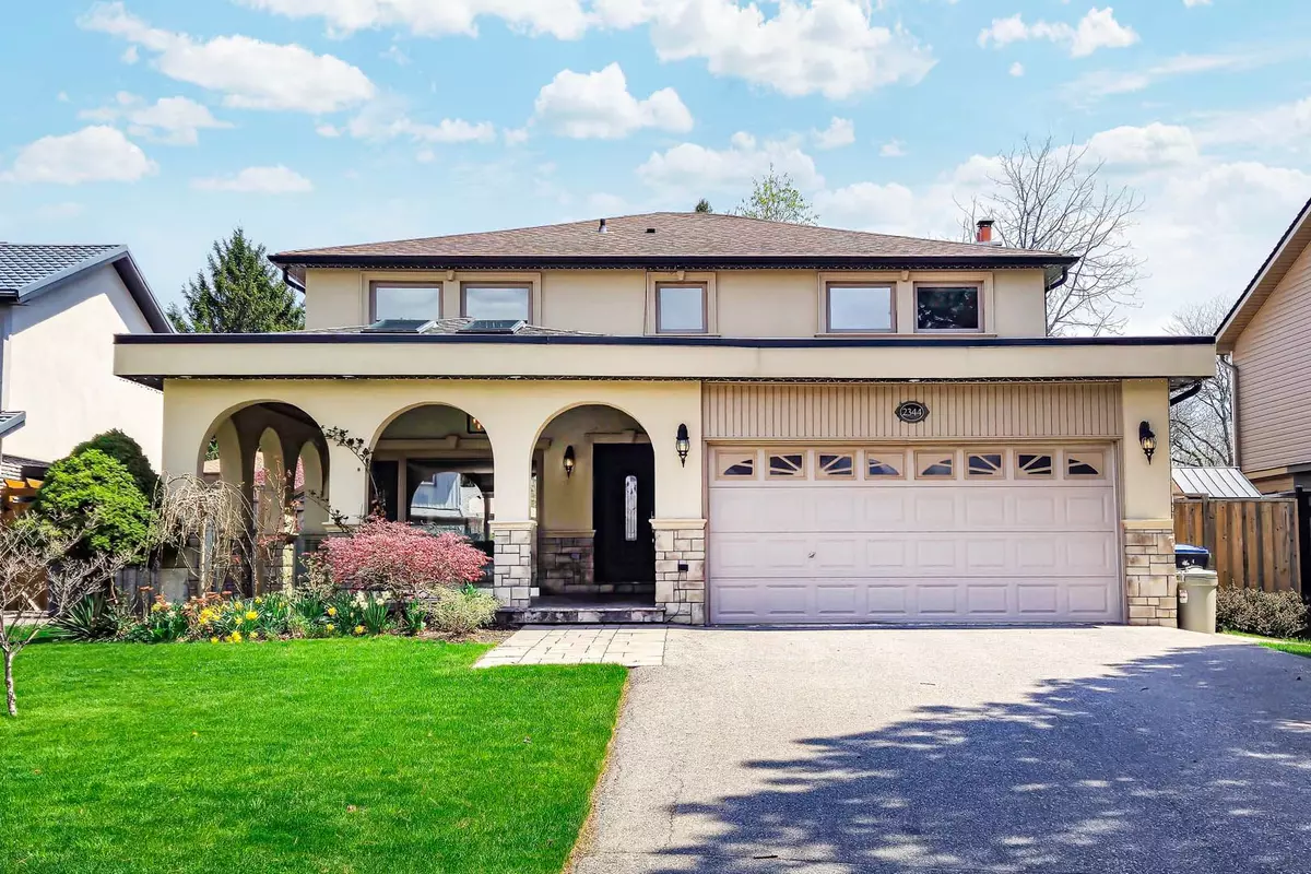 Mississauga, ON L5B 2E8,2344 Kenbarb RD