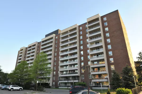 Toronto W05, ON M3J 1K8,25 Four Winds DR #606