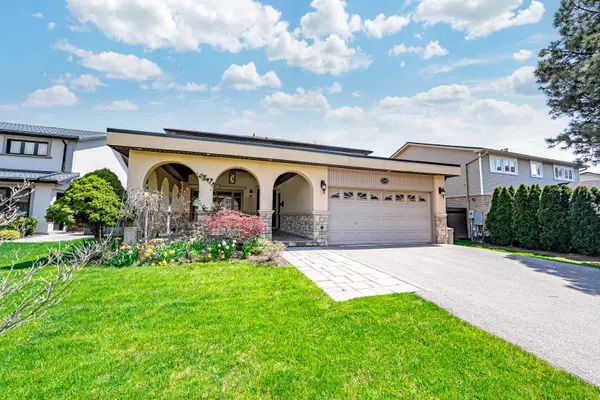 Mississauga, ON L5B 2E8,2344 Kenbarb RD