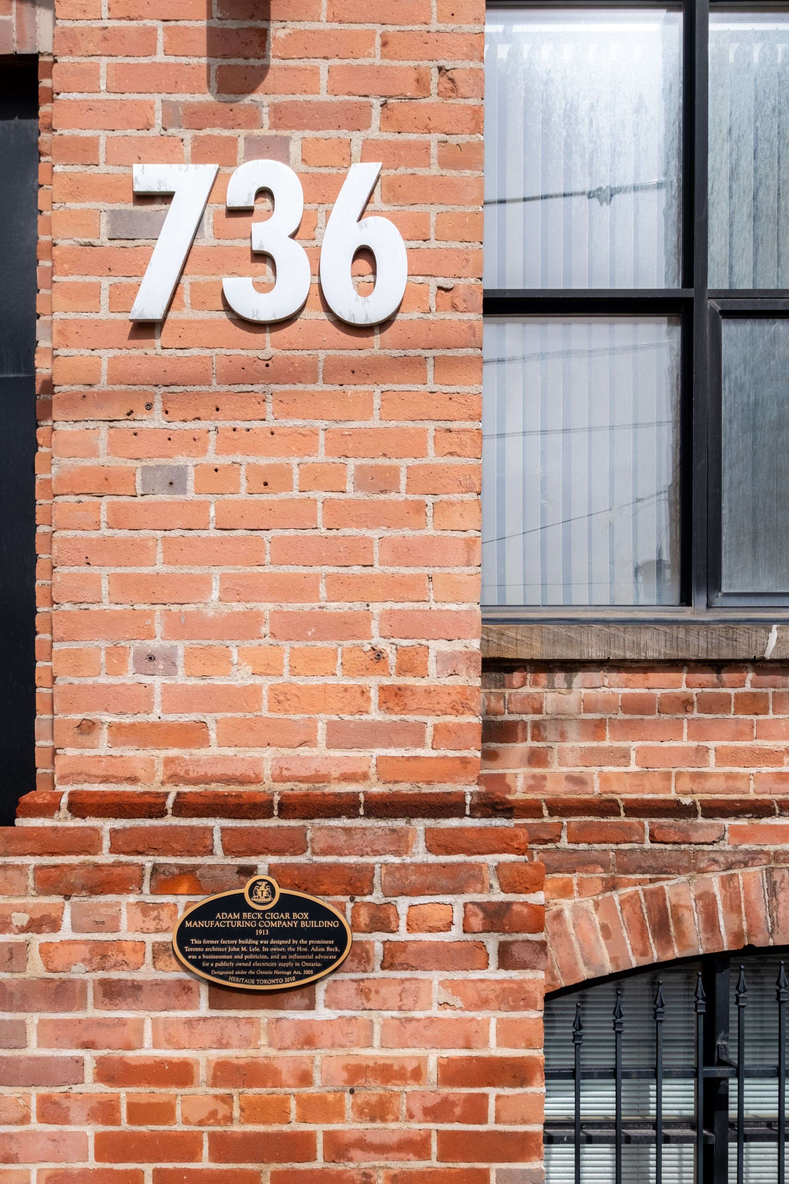 Toronto C08, ON M5A 2C5,736 Dundas ST E #407