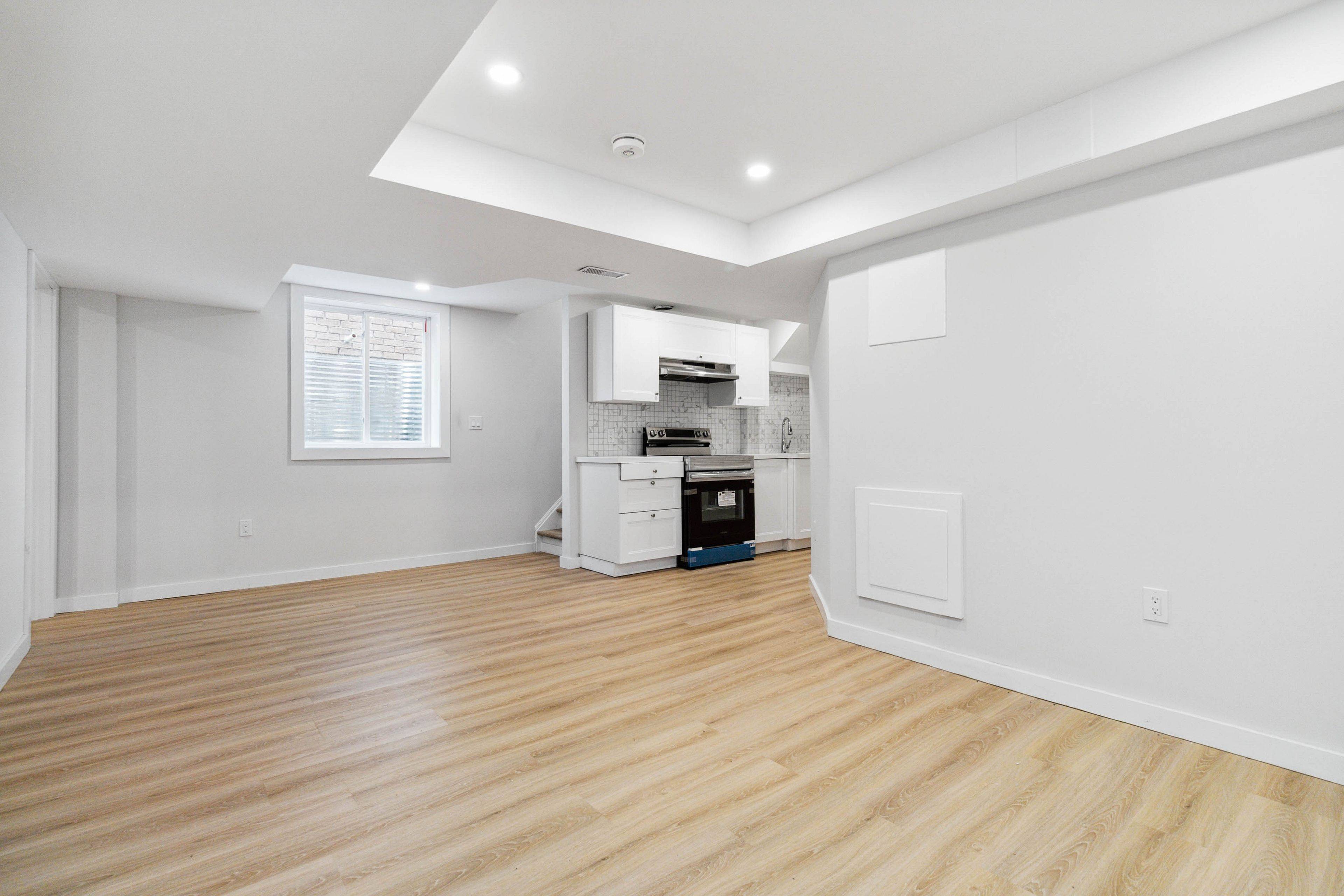 Milton, ON L9T 0T0,397 Scott BLVD #Basmt