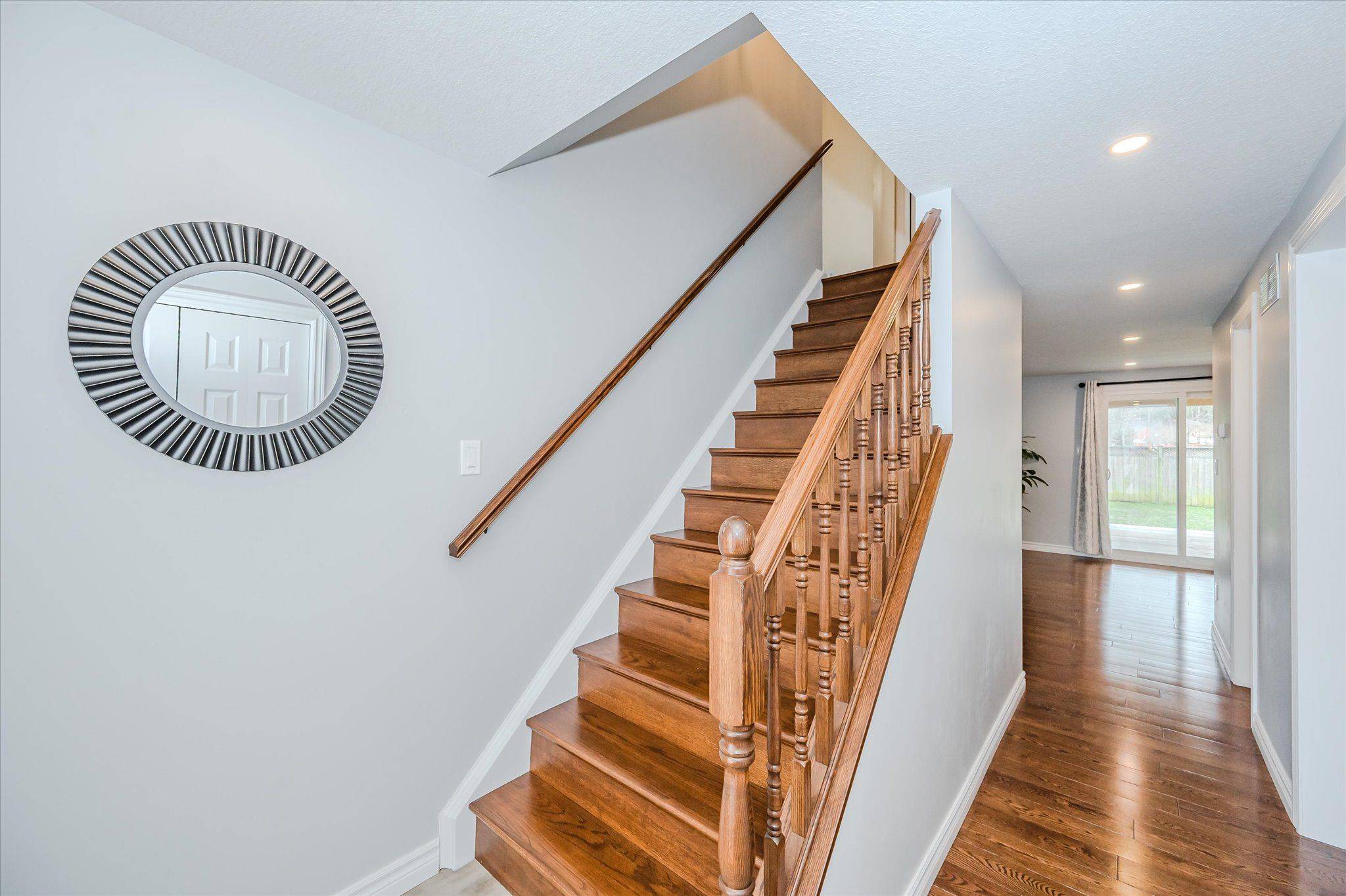 Guelph, ON N1K 1R1,219 Elmira RD S
