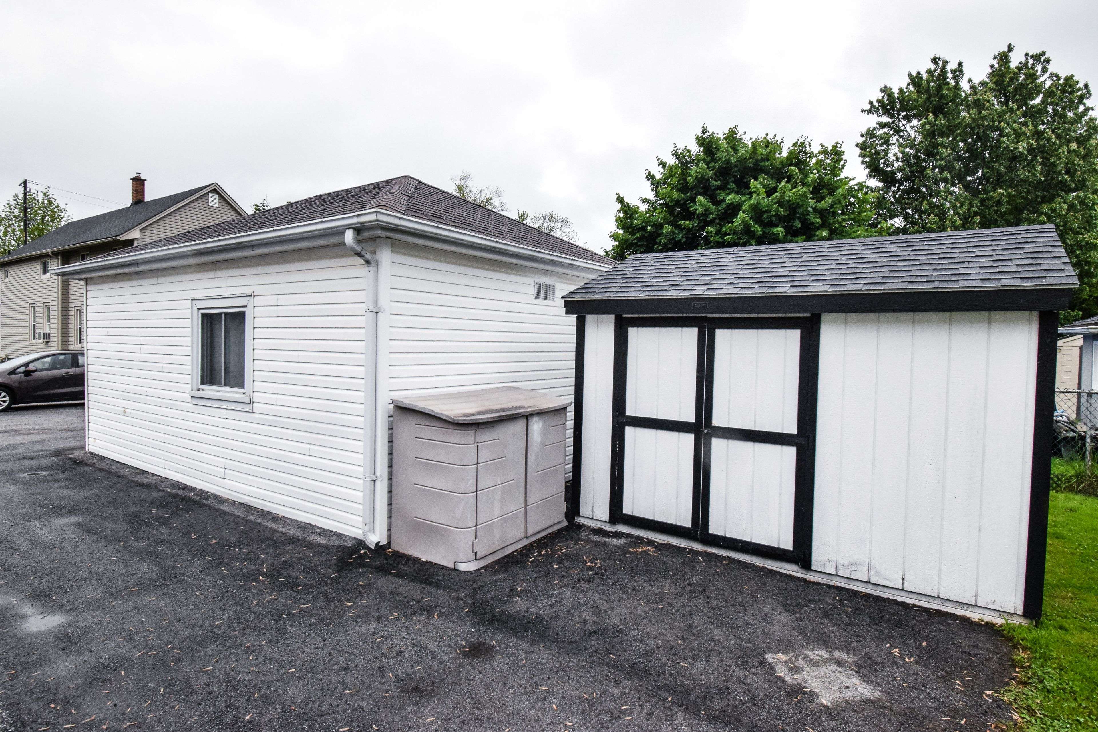 Welland, ON L3B 3B7,258 Hellems AVE