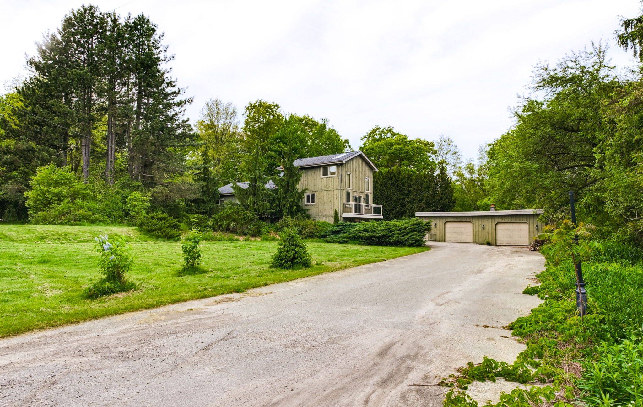 Hamilton, ON L0R 1T0,693 Powerline RD