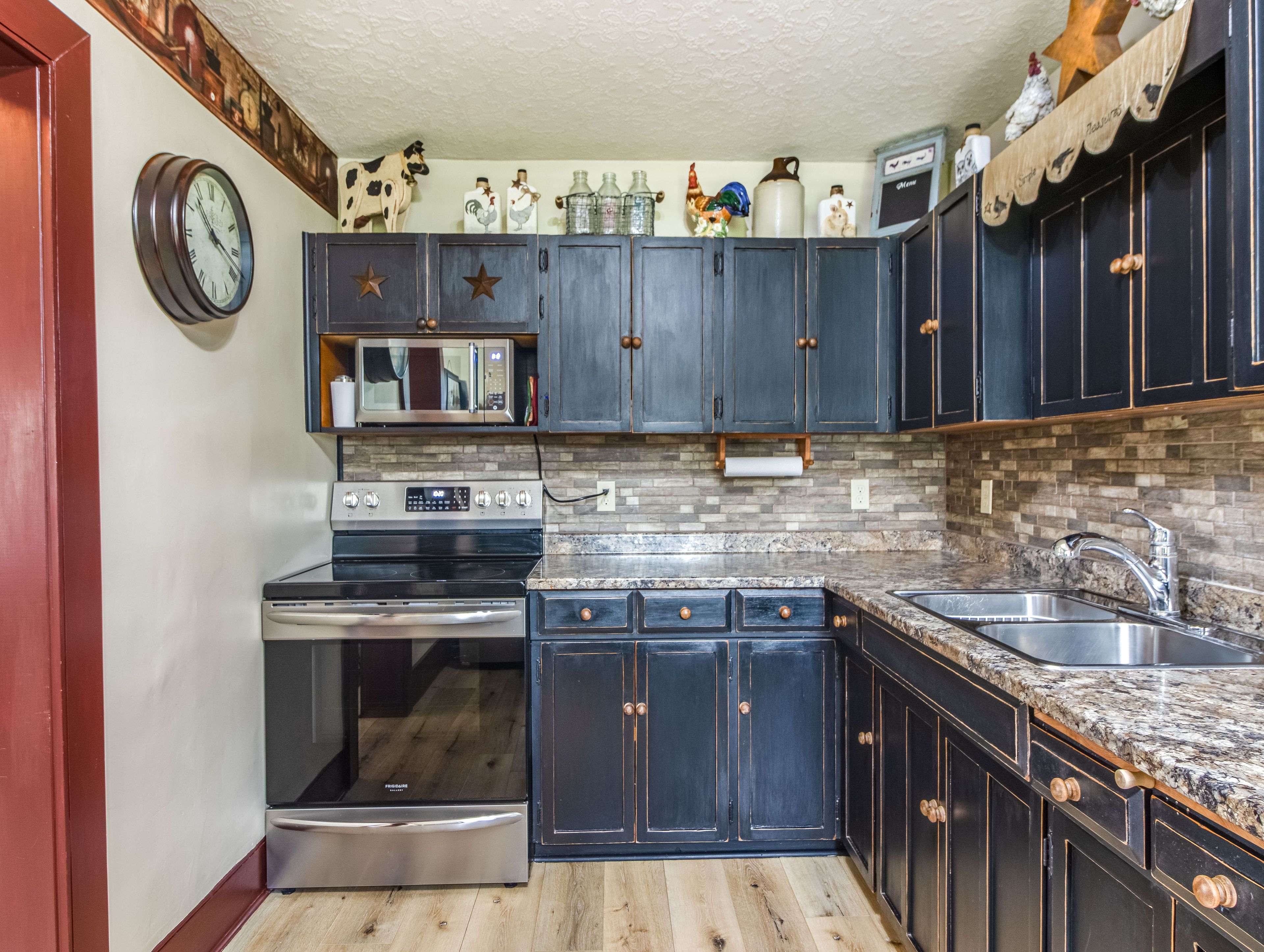 Blandford-blenheim, ON N0J 1S0,91 Albert ST E
