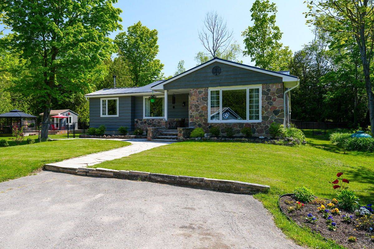 South Bruce Peninsula, ON N0H 2T0,35 Cardinal AVE