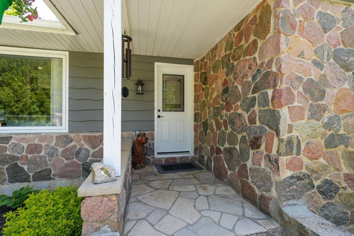 South Bruce Peninsula, ON N0H 2T0,35 Cardinal AVE