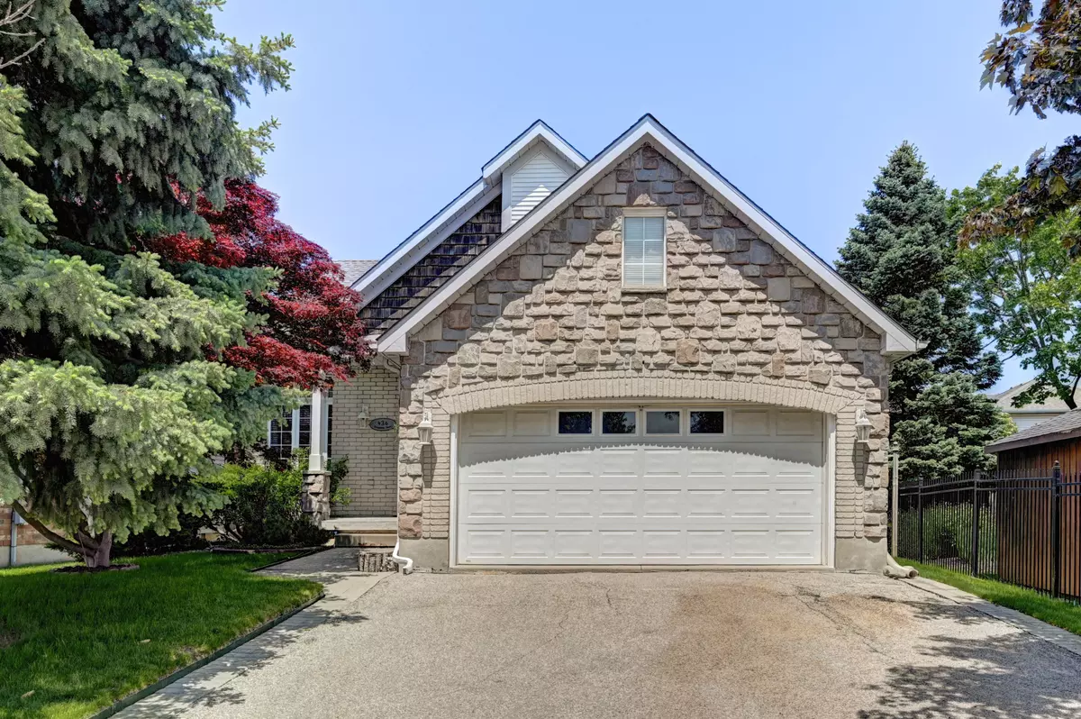 Waterloo, ON N2K 3X9,436 Dansbury DR