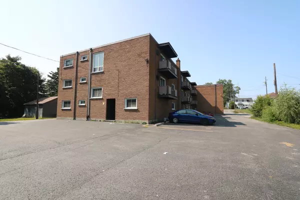 St. Catharines, ON L2P 2Y2,426 Queenston ST