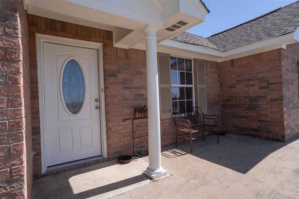 Bynum, TX 76631,614 S HCR 3138