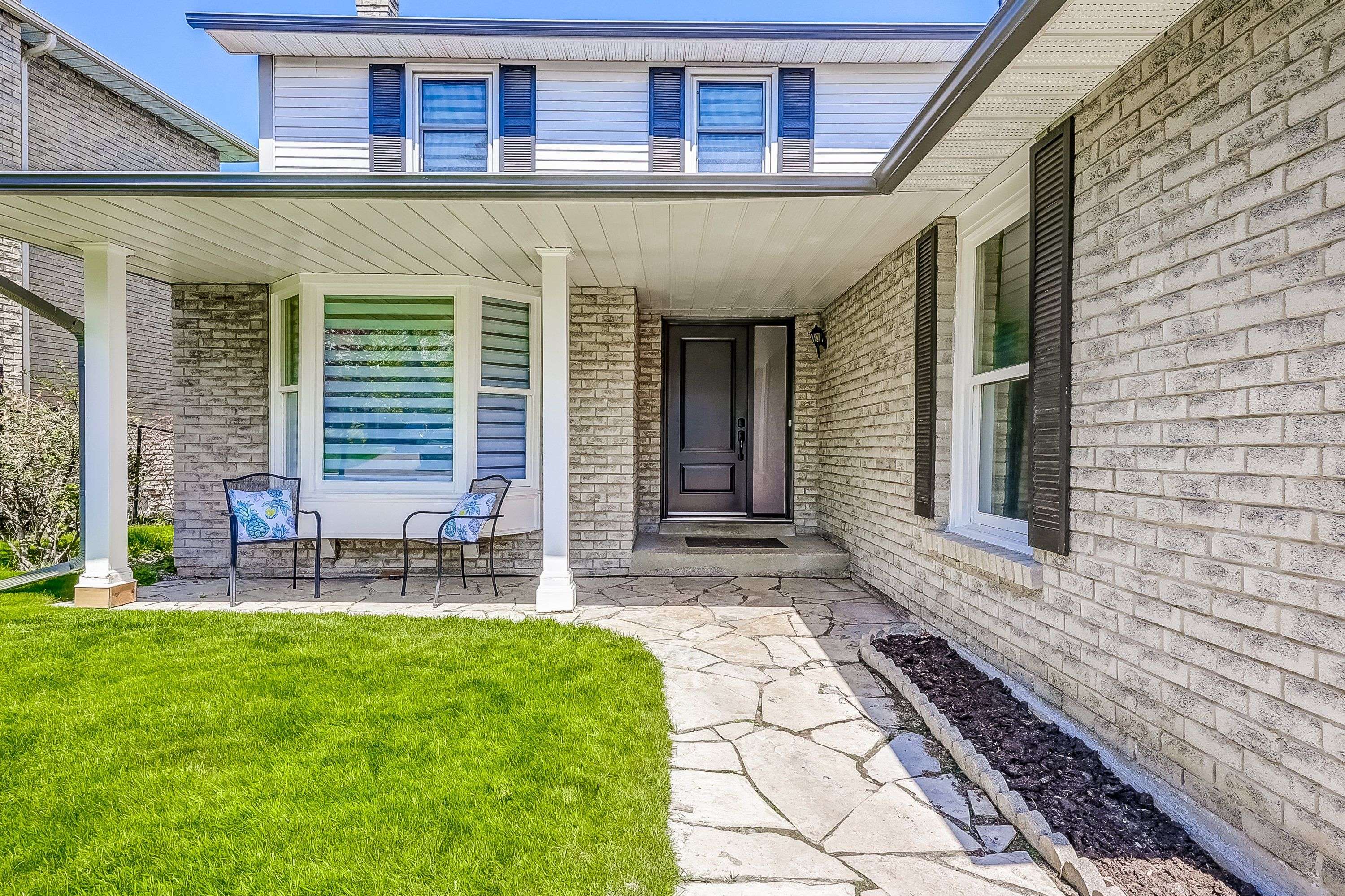 Whitby, ON L1N 6M9,336 Prince Of Wales DR