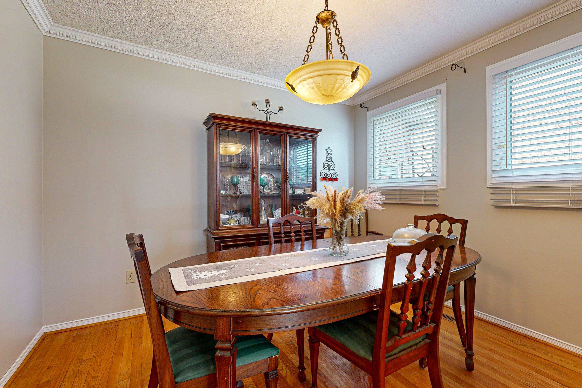 Whitby, ON L1N 8V4,135 William Stephenson DR