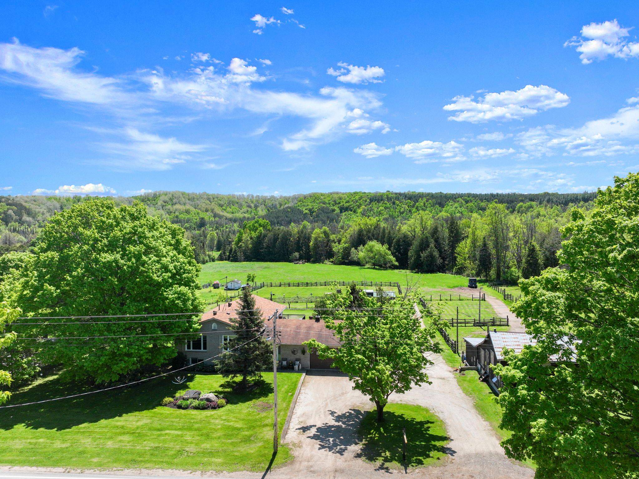 Mulmur, ON L9V 0V6,667280 20th Side Road