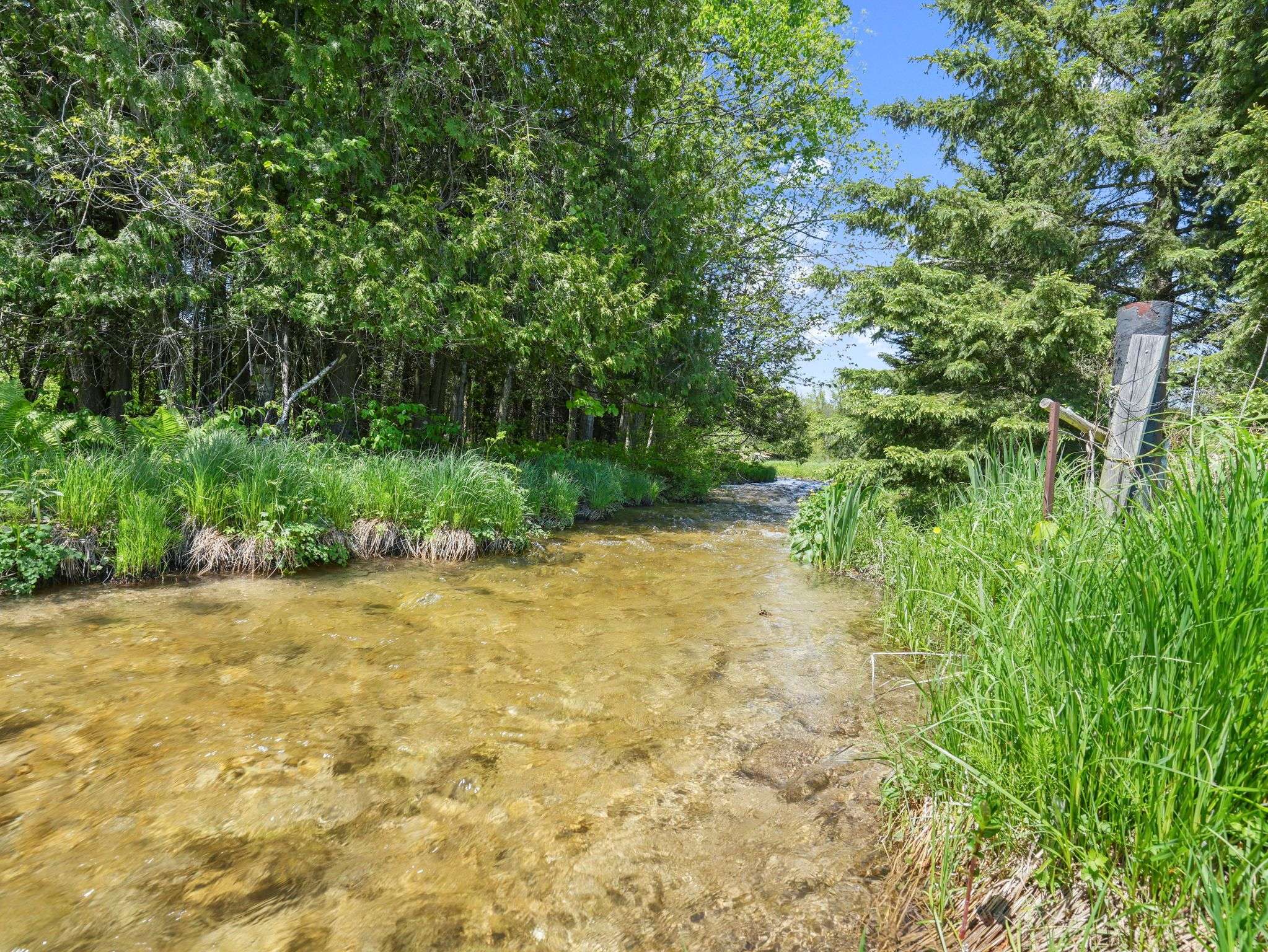 Mulmur, ON L9V 0V6,667280 20th Side Road
