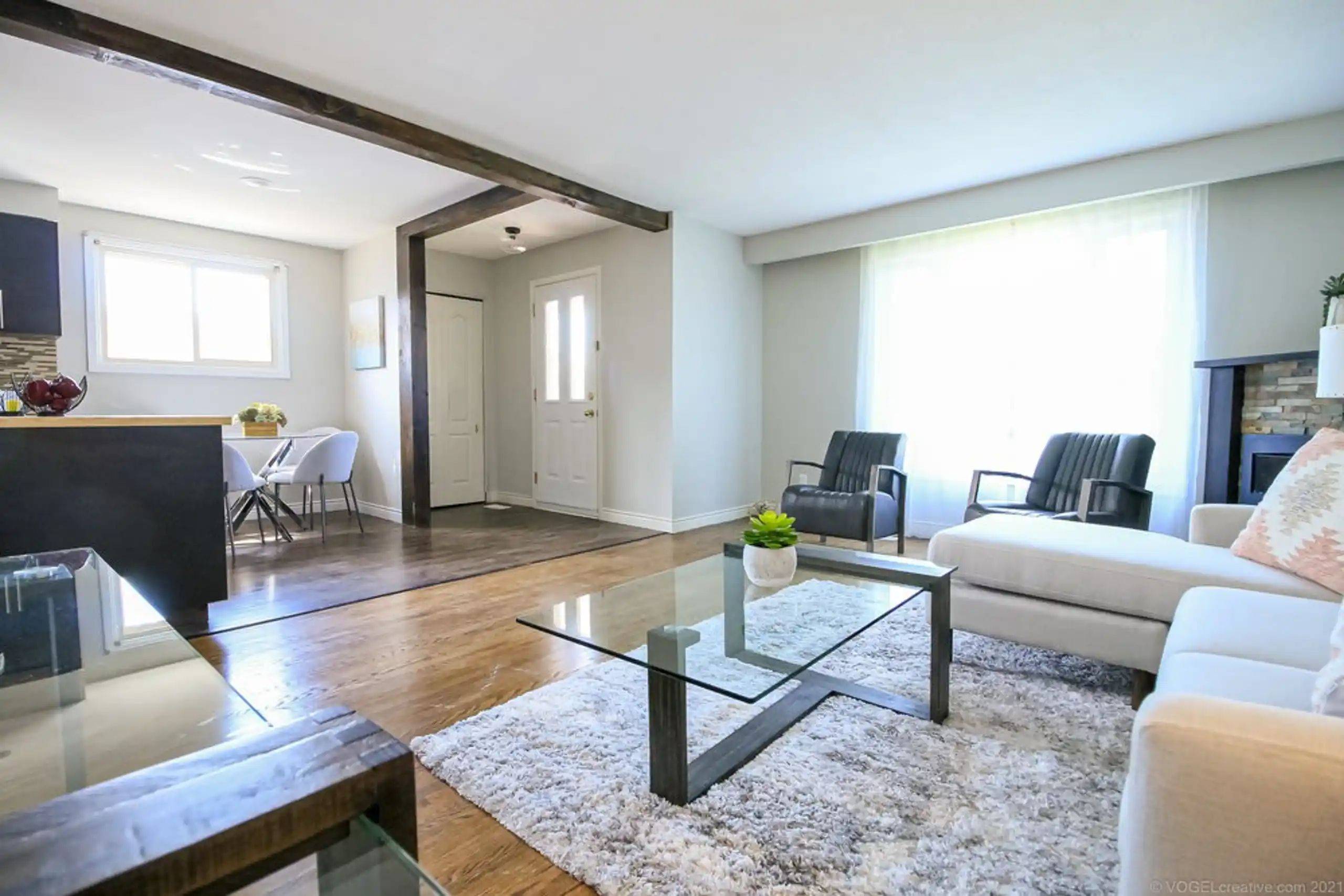 Hamilton, ON L8T 4N5,33 Behan ST