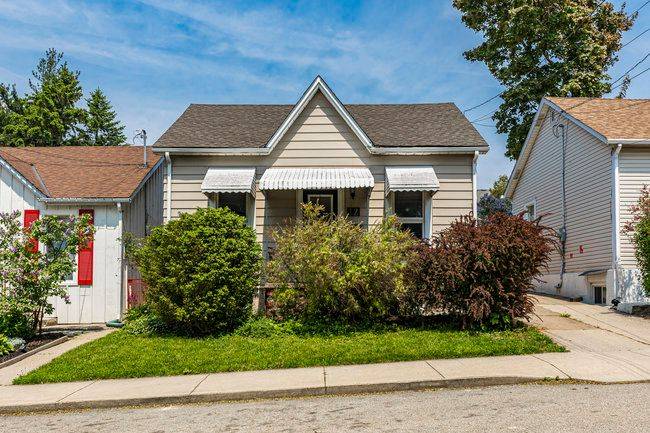 Hamilton, ON L8R 1V8,12 Lochearne ST