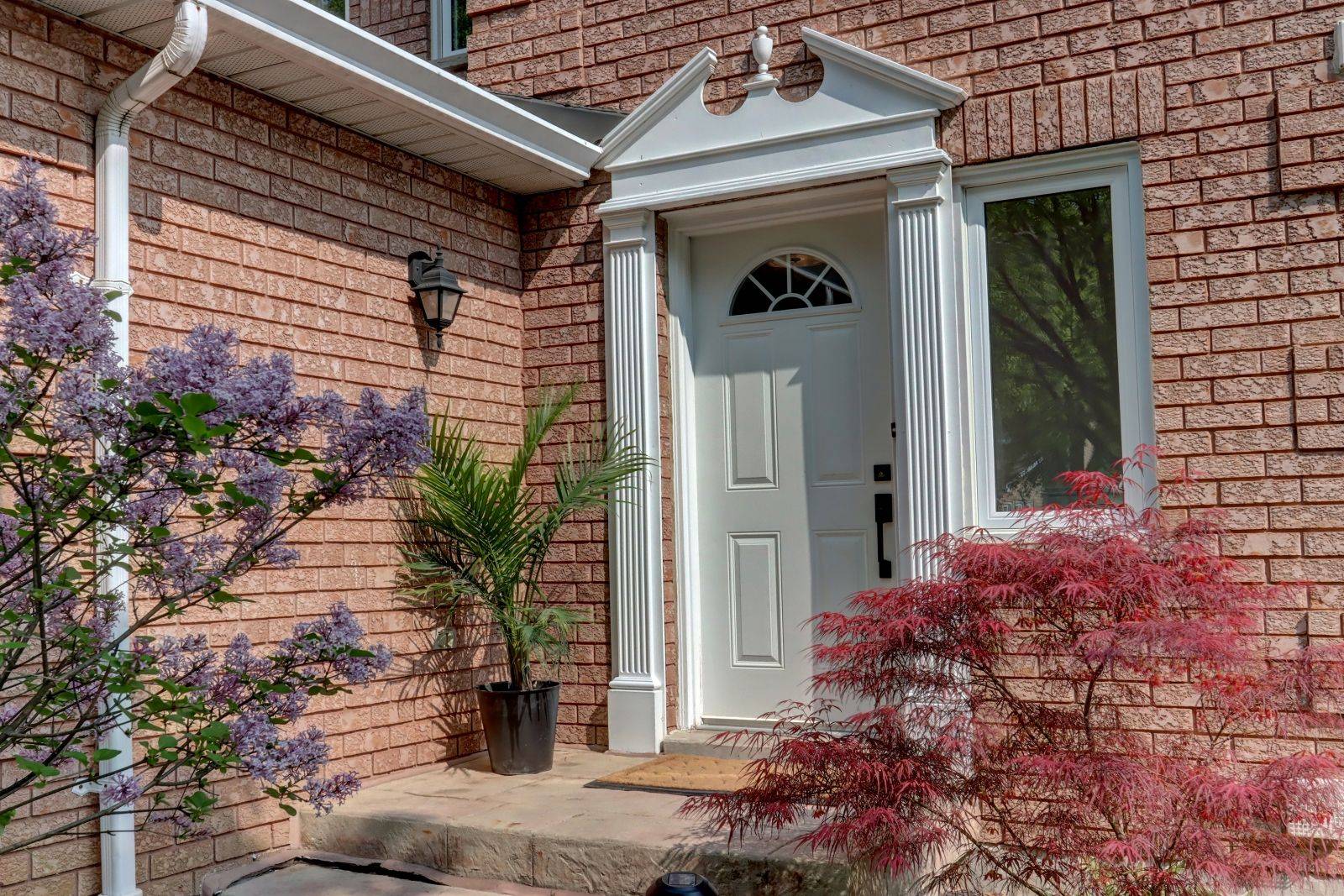 Hamilton, ON L9H 6Y7,7 Davidson BLVD #28