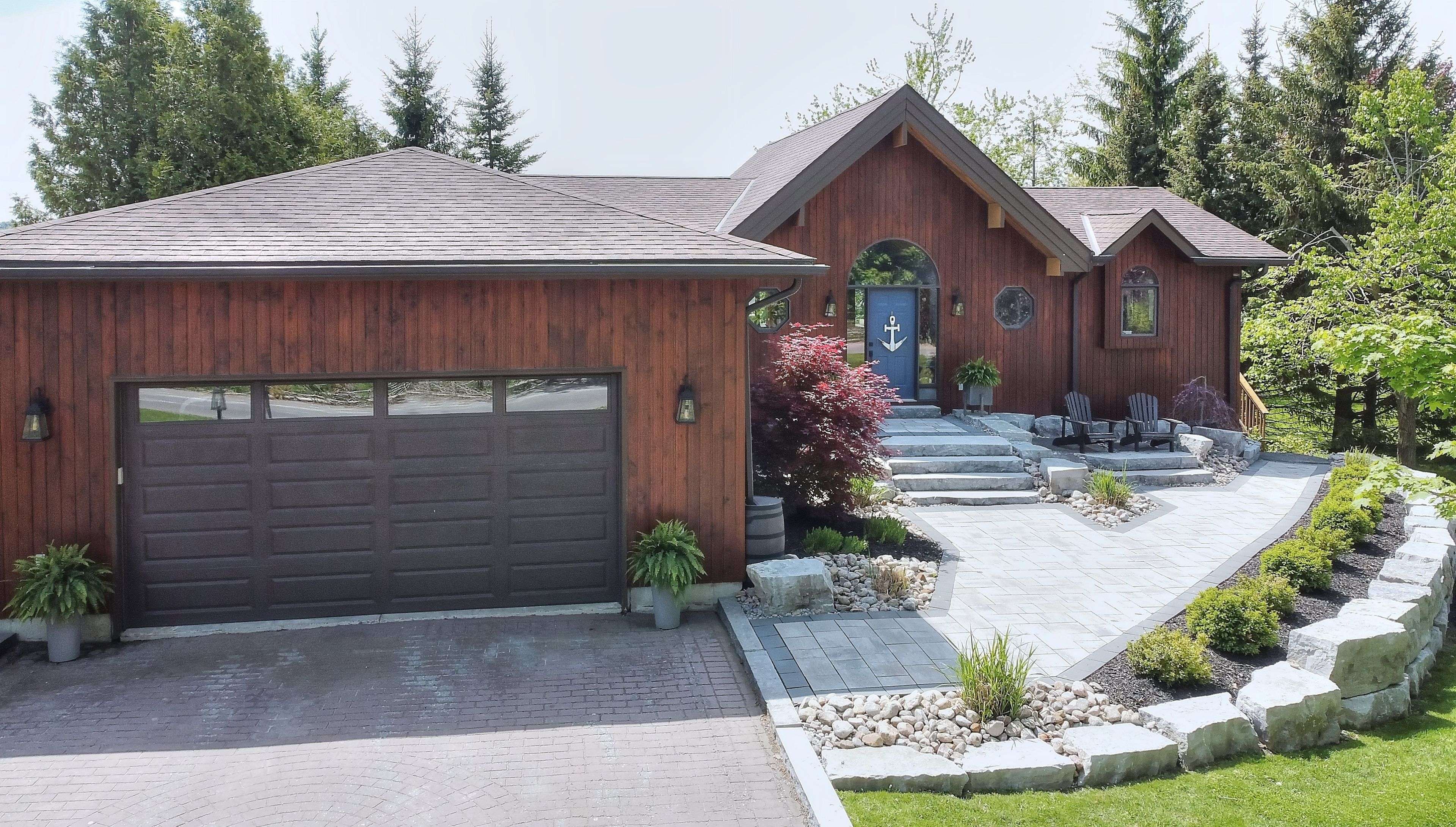 Kawartha Lakes, ON L0L 2W0,9 Lawson CT