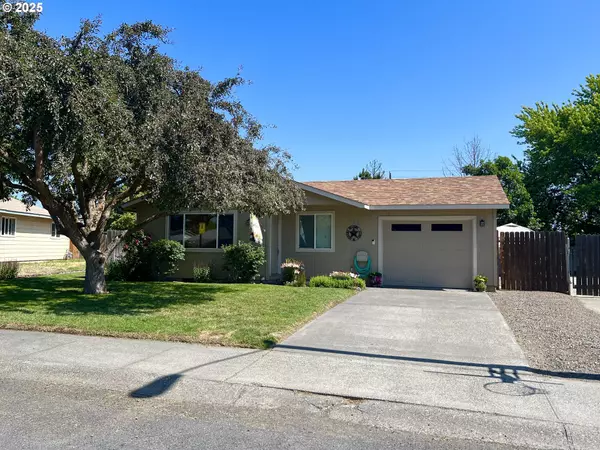160 HEATHER DR,  Stanfield,  OR 97875