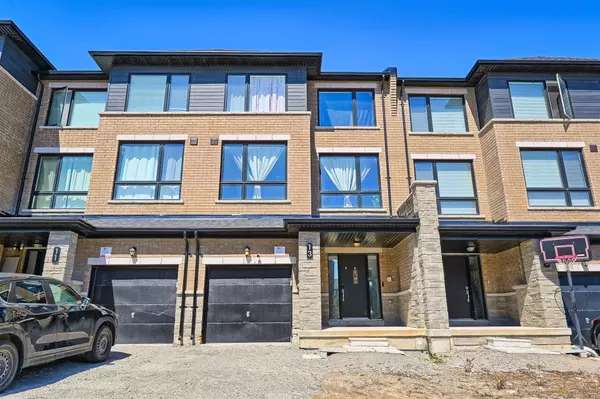 13 Blue Forest CRES, Barrie, ON L9J 0N3