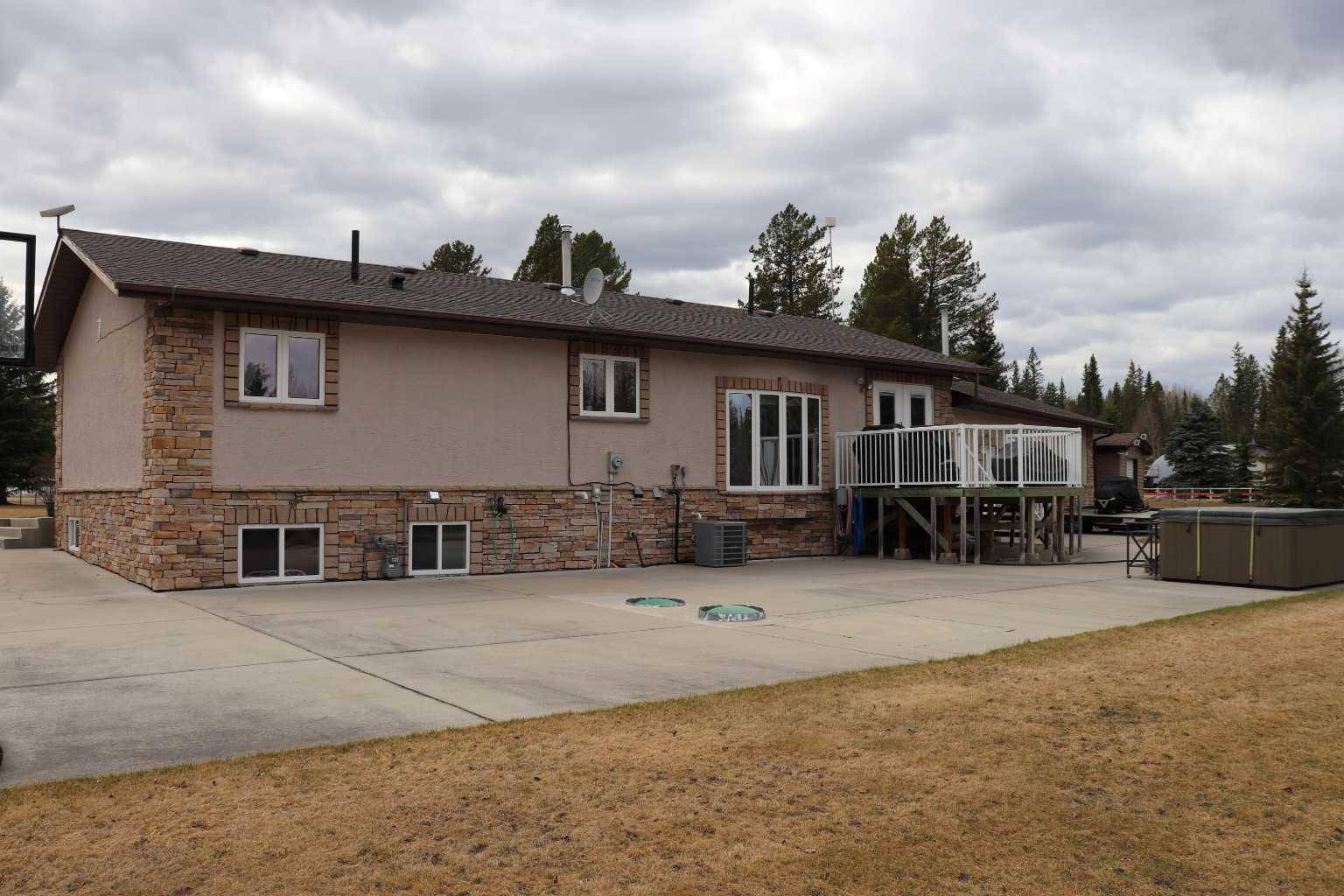 Rural Yellowhead County, AB T7E 3K9,53515 Range Road 165A