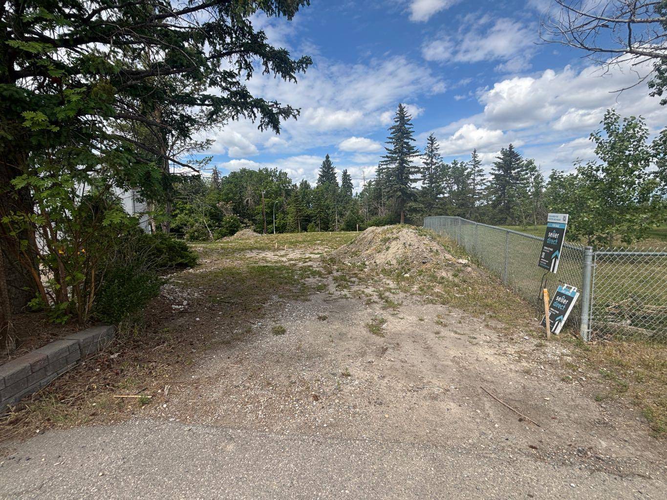 Calgary, AB T2S 2K4,4220 Elbow DR Southwest