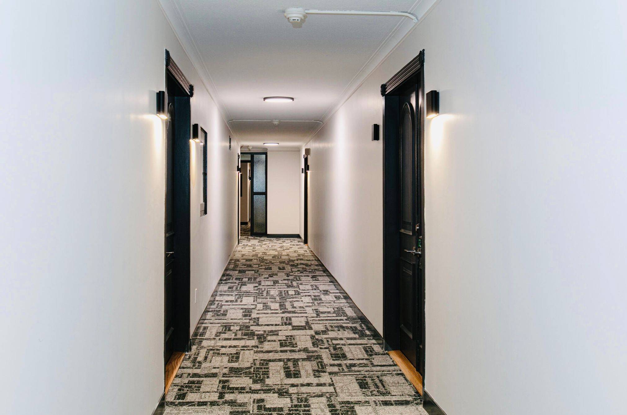 Toronto C04, ON M5N 1J4,10 Shallmar BLVD #702