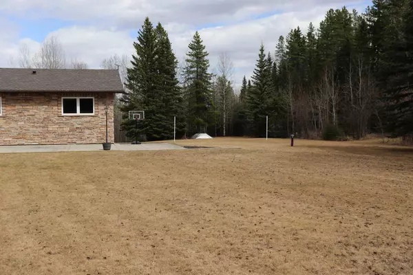 Rural Yellowhead County, AB T7E 3K9,53515 Range Road 165A