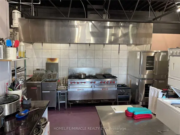 New Tecumseth, ON L9R 1B5,17 Young ST