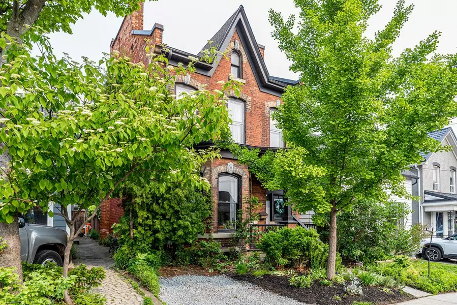 115 Locke ST N, Hamilton, ON L8R 3A7