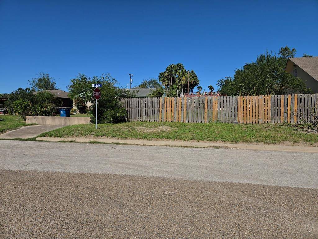 906 Polk, Port Isabel, TX 78578