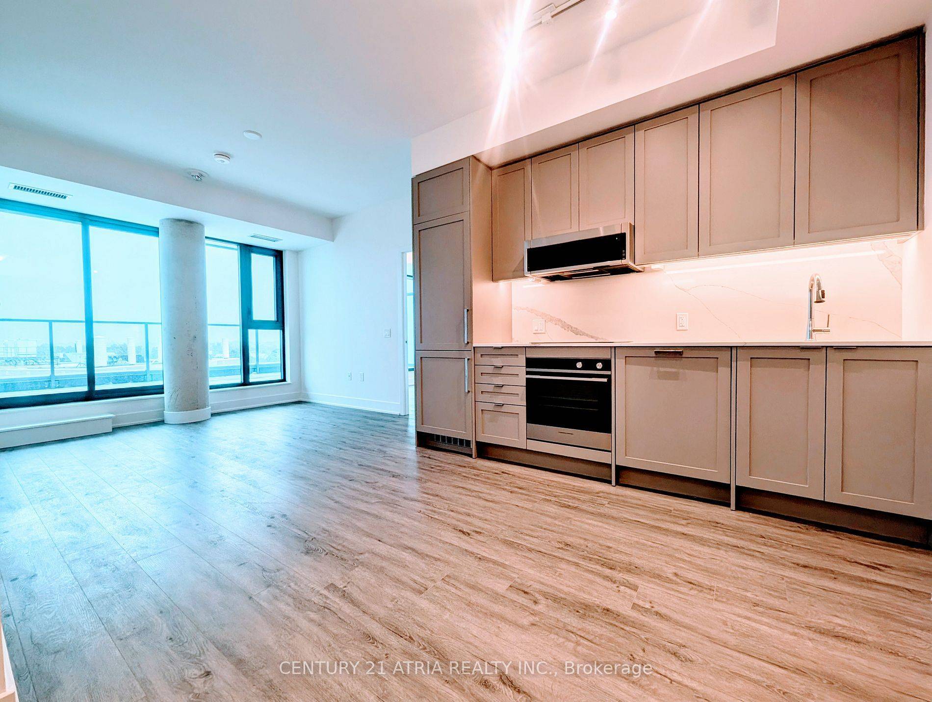 Toronto C04, ON M5M 1B1,250 Lawrence AVE #808