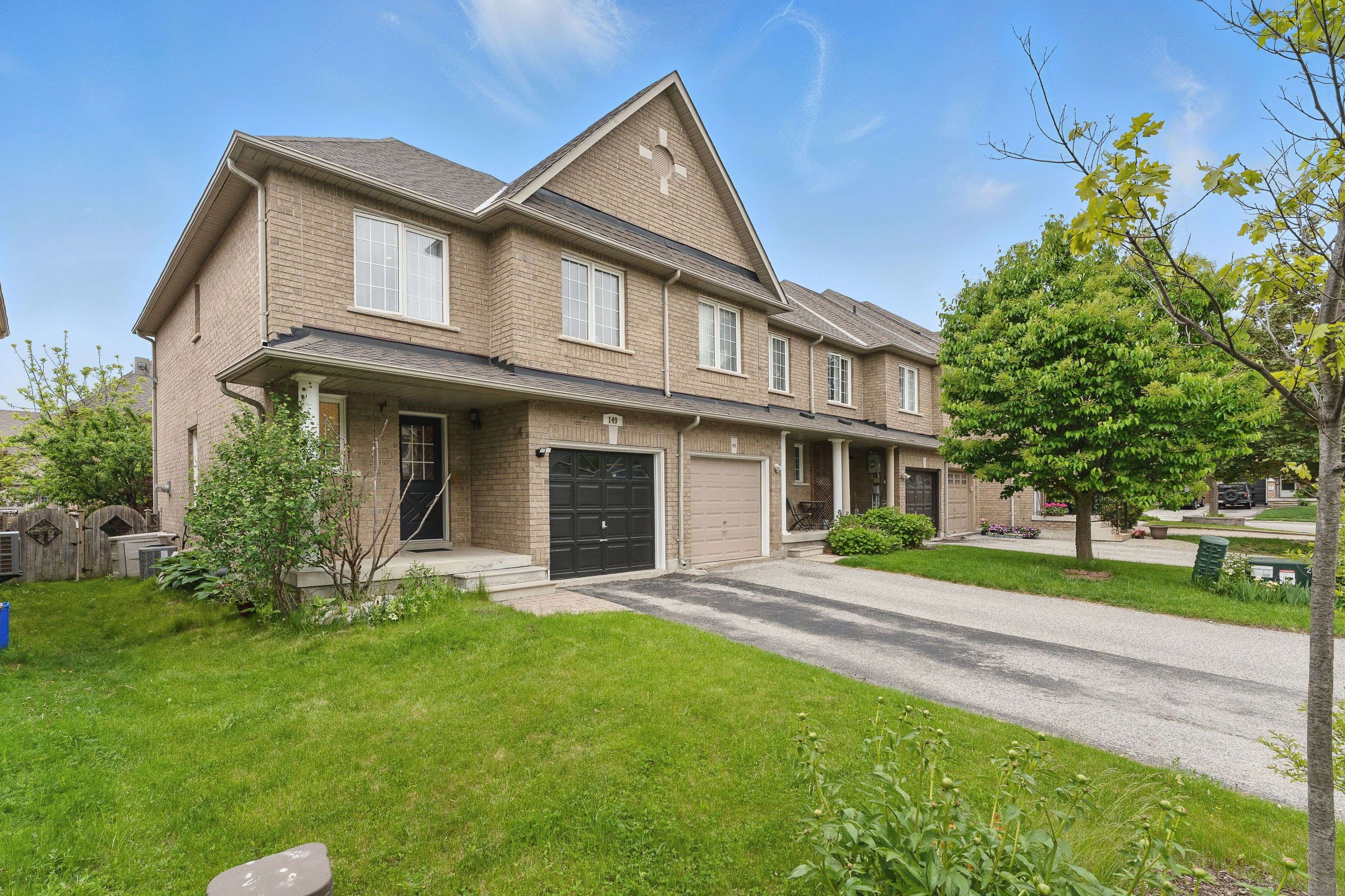 Newmarket, ON L3X 2T4,149 Coleridge DR