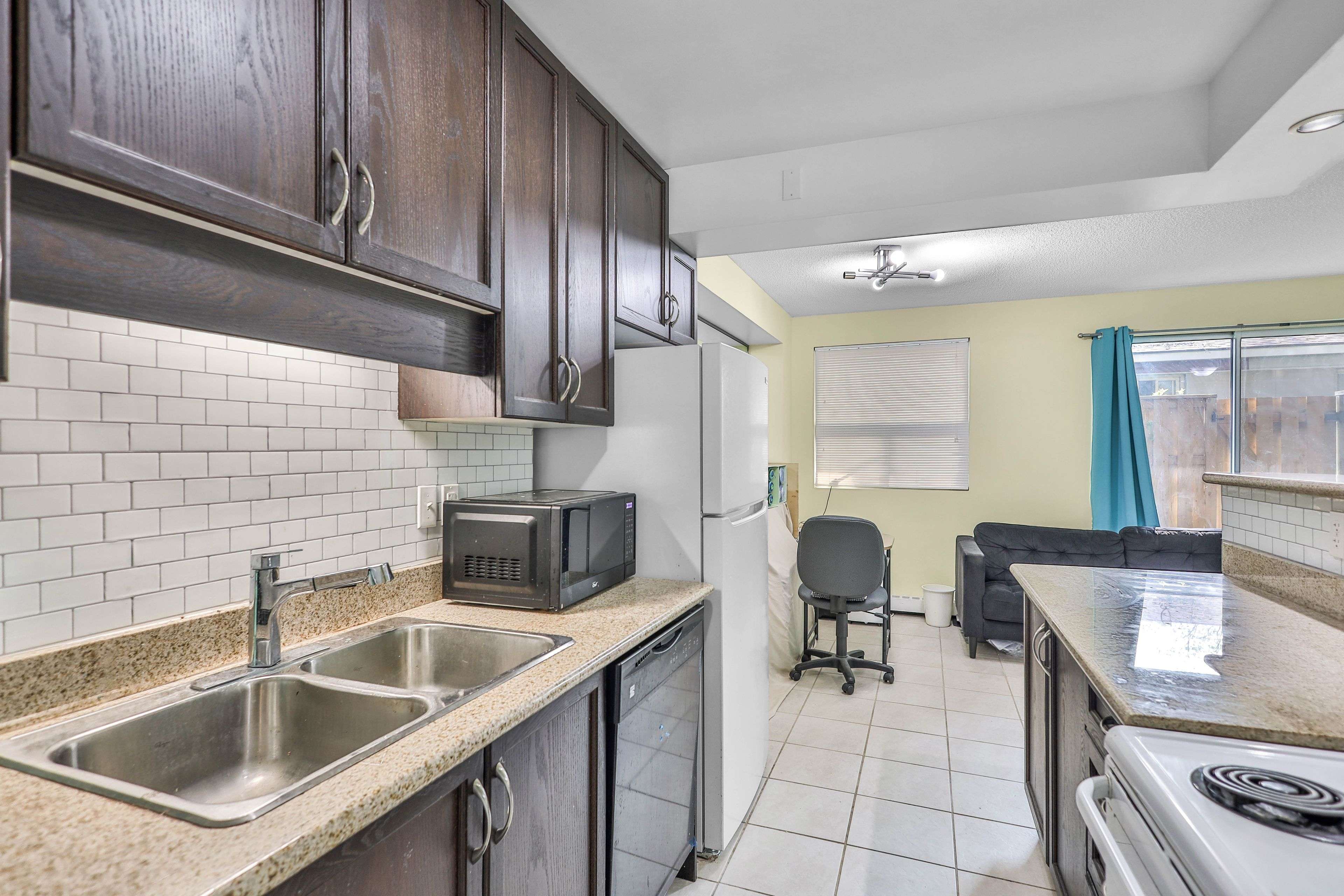 Brantford, ON N3S 7J3,793 Colborne ST #104