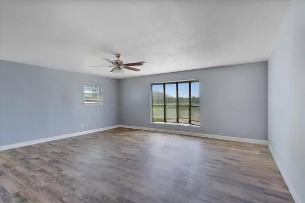 Howe, TX 75459,909 E FM 902